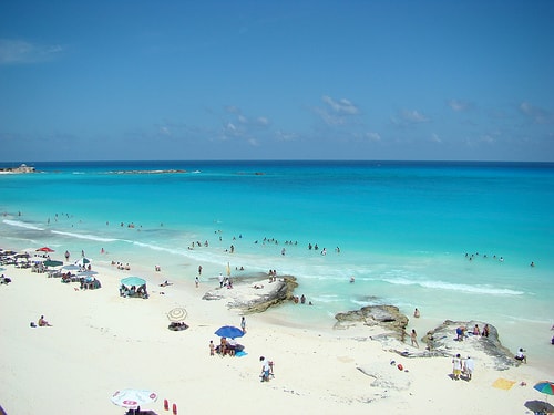 Playa Caracol-best public beaches in Cancun’s Hotel Zone-min