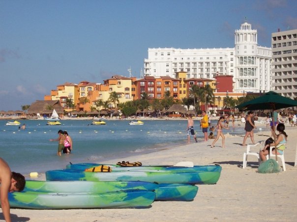 Playa Linda - top public beaches in Cancun