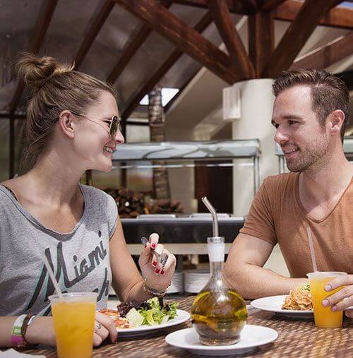 Alimentos y Bebidas Incluidos